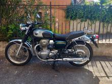 Kawasaki W800