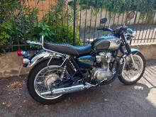 Kawasaki W800